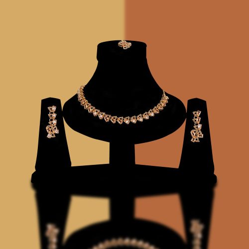 Emerald Teardrop Sequare Necklace
