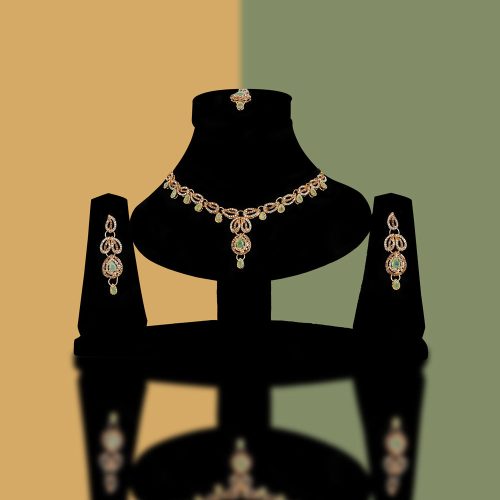 Shimmering Rhinestone Necklace