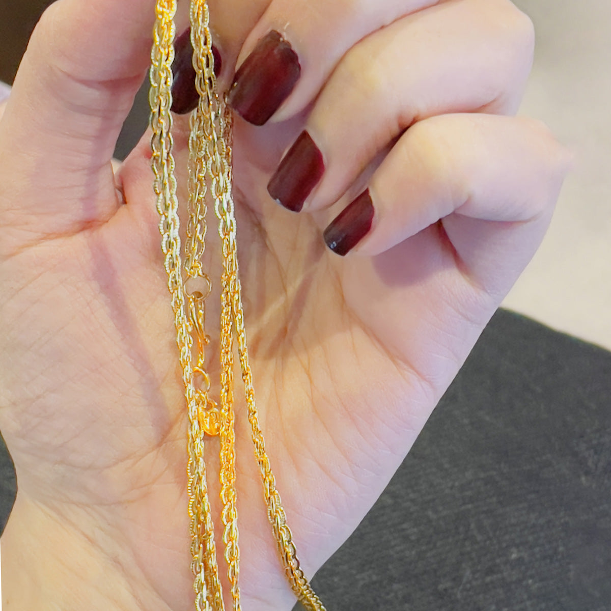 Minimalist Cable Golden Chain - Image 2